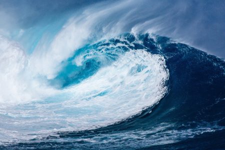 Estimating the parameters of ocean wave spectra